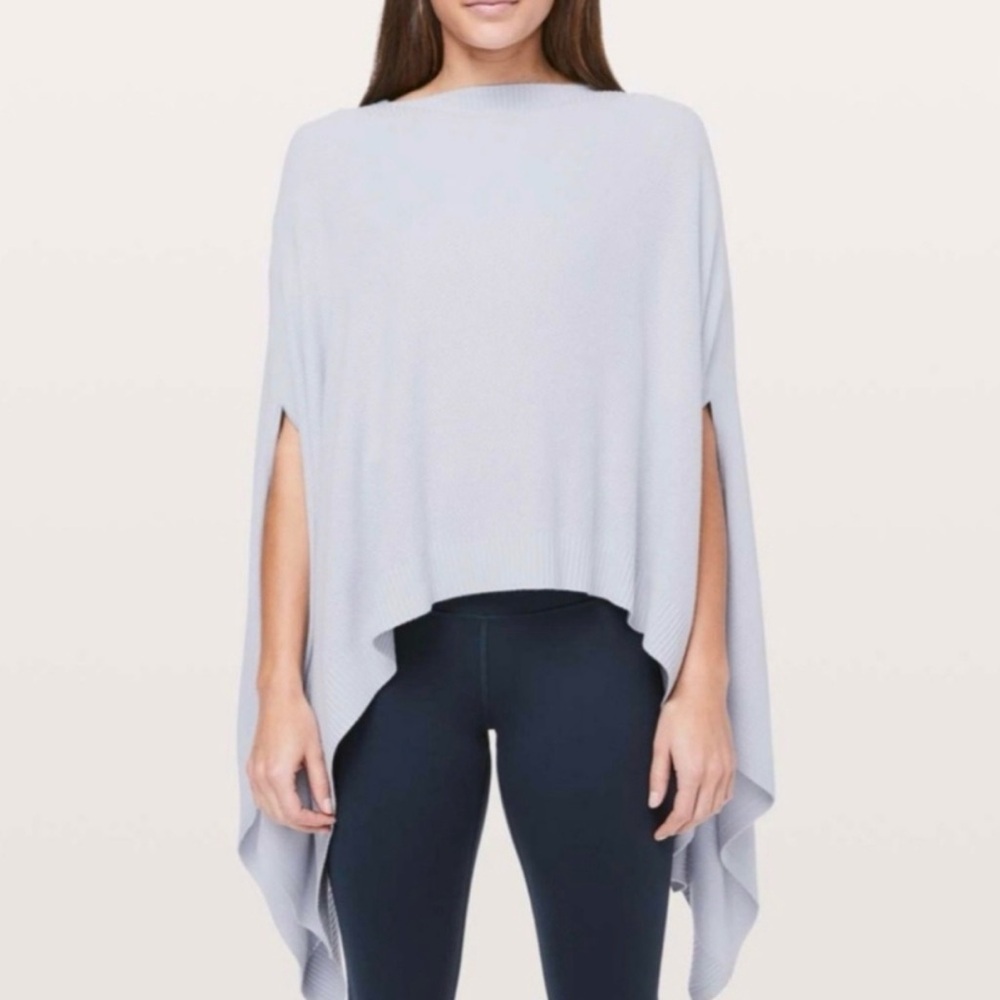 Lululemon Forward Flow Cape